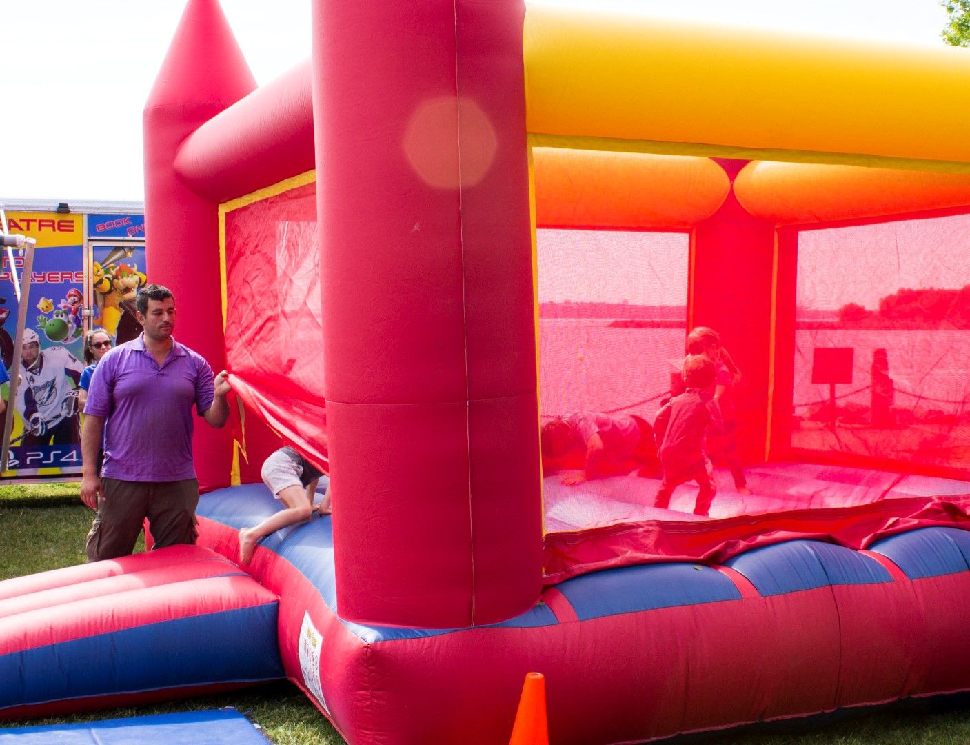 Jumperoo Castle Bounce House